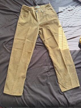 Levi’s Women’s ’94 Baggy Corduroy Jeans Tan 
W29 L31